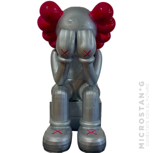 KAWS LAGRIMAS 29 CM